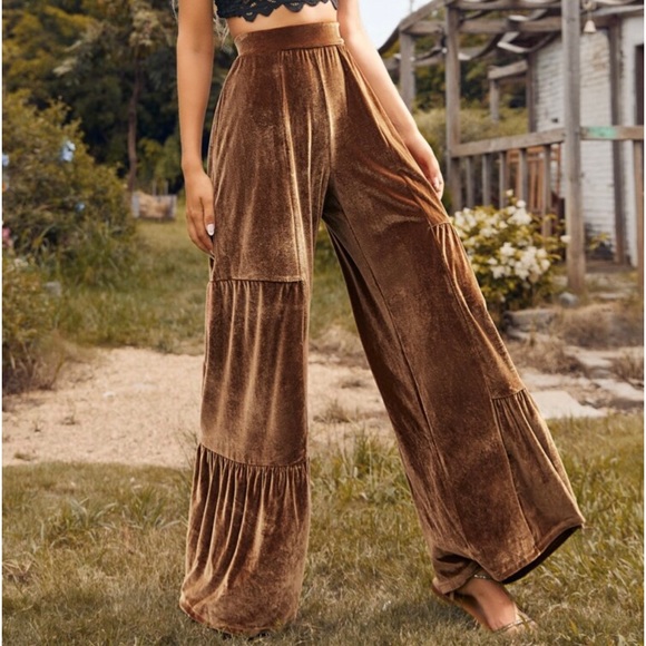 Luxe Velvet Wide Leg Palazzo Pants - Picture 3 of 8